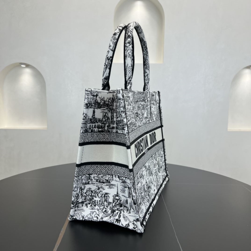 Dior Shopping Bags